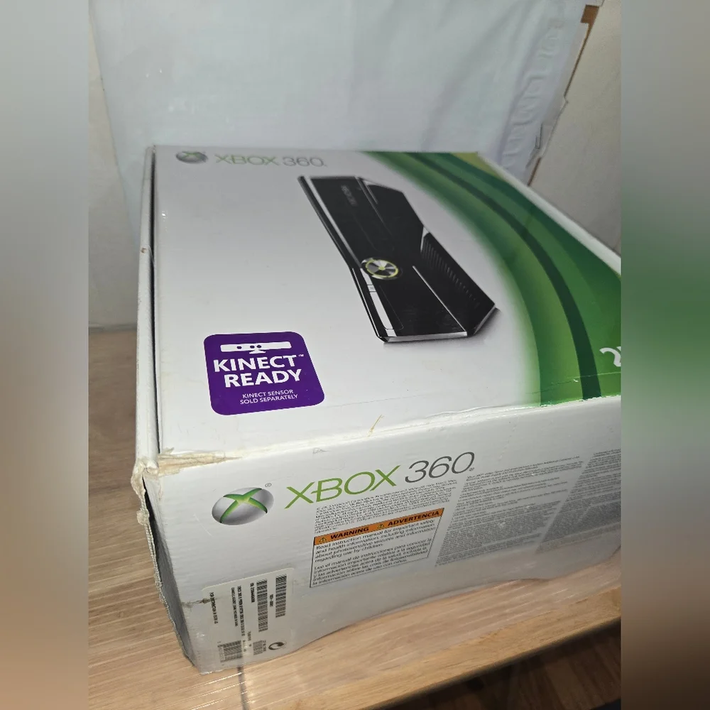 Xbox 360 250GB BOX ONLY NO CONSOLE